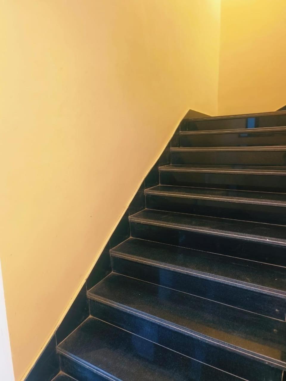 Hotel Dev Kripa Ujjain Eksteriør billede